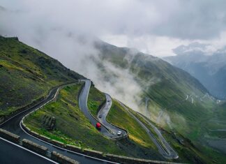 Jaka cena za skręcanie mebli?