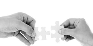 Jak łączyć firany z zasłonami?