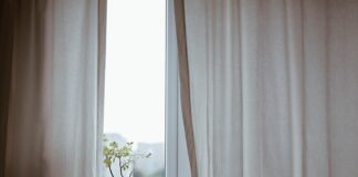 Jak dobrać firany i zasłony?